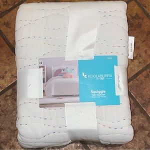 MUST GO! Koolaburra by UGG Squiggle Twin Quilt & Sham Set MSRP $140